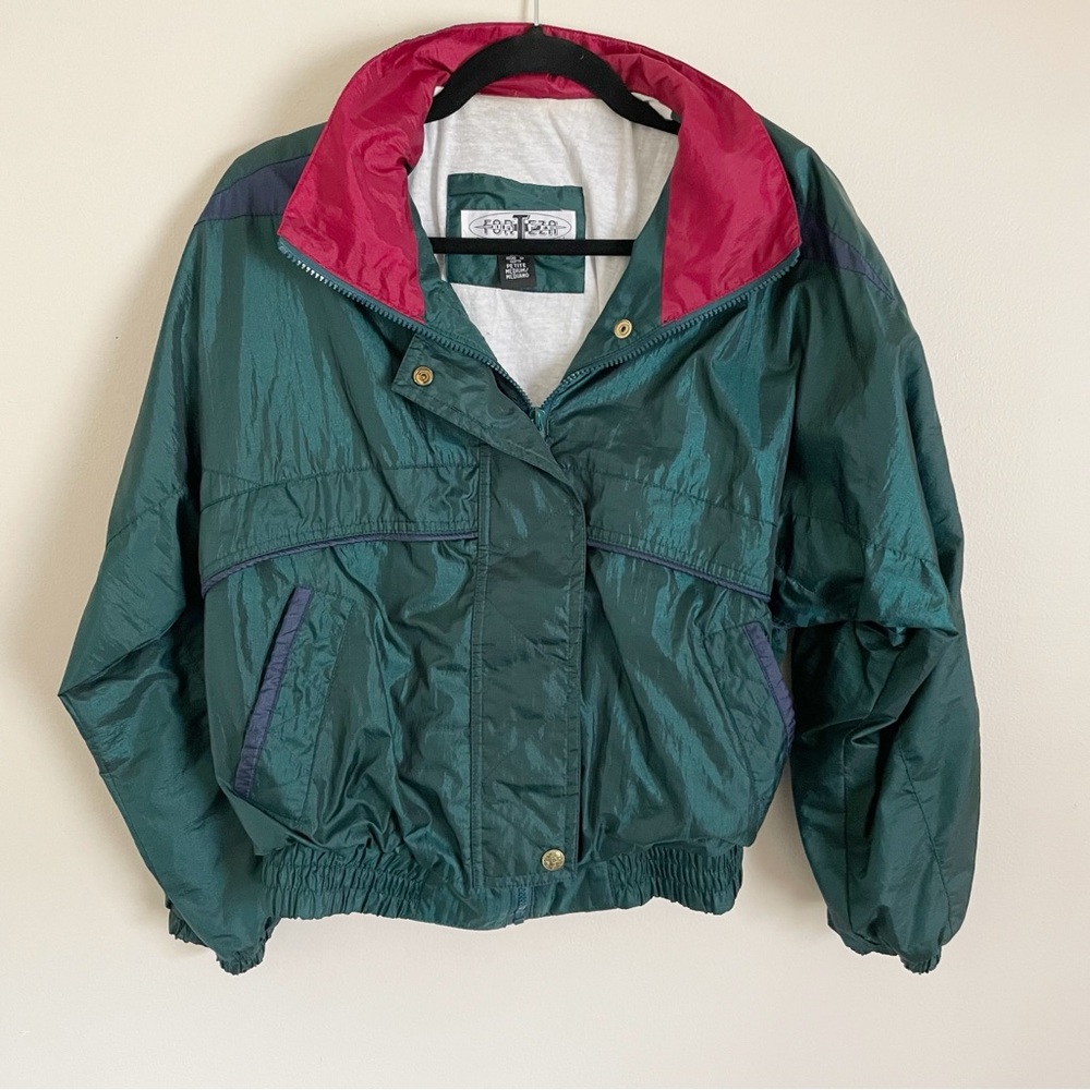 90s VINTAGE JACKET FOR TEZA Shell Jacket Green Nylon 90s Womens Medium Vintage
